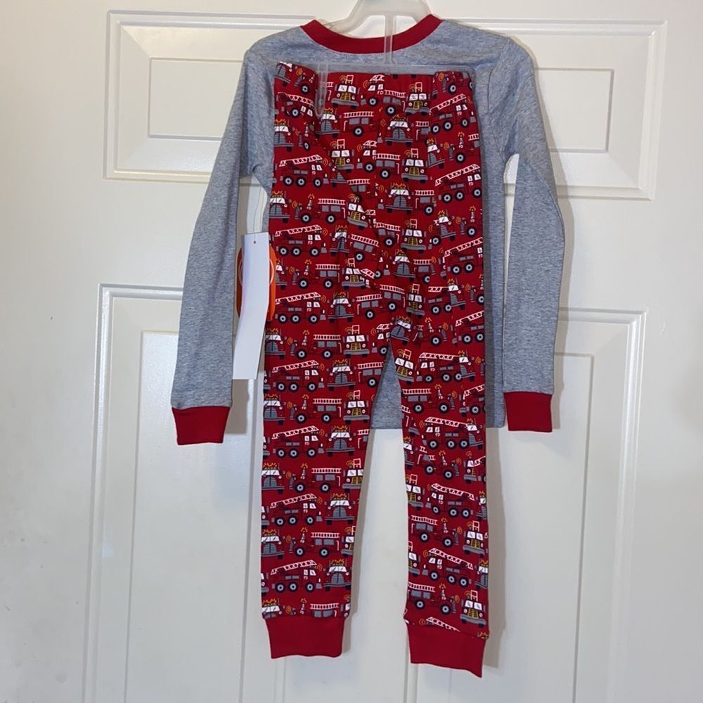 10/$50 Wonder nation sleepwear size 5T - Picture 4 of 7